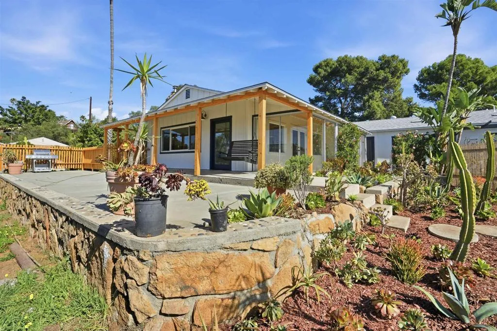 535 Minnesota Avenue, Fallbrook, CA 92028 - Main photo, Fallbrook, CA
