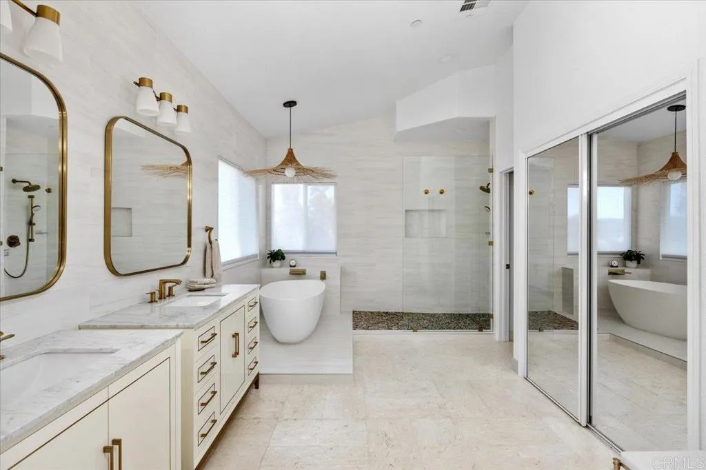 https://cdn.realtyfeed.com/cdn/127/306637720/13be9f6a5466c253bb00b5b02d834b57.webp