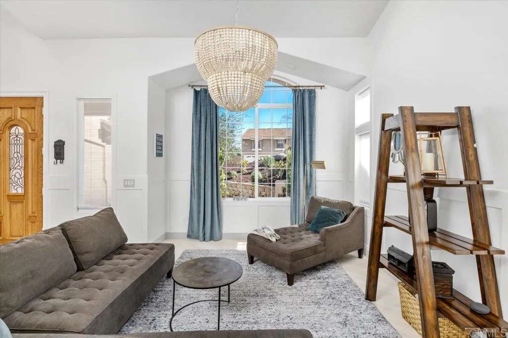 https://cdn.realtyfeed.com/cdn/127/306637720/4bef90f81327d5a099b10030571838ad.webp