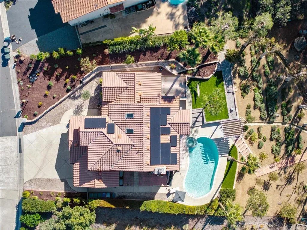 https://cdn.realtyfeed.com/cdn/127/306637720/7ee343a257e384599e186dcc271698f8.webp