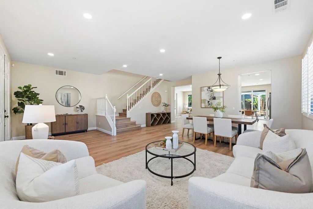https://cdn.realtyfeed.com/cdn/127/306637789/0abb527d33c2001795212a4cb6f8cf7e.webp