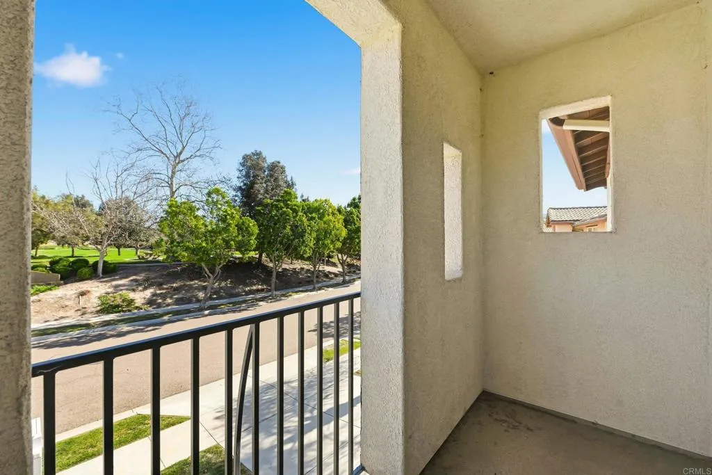 https://cdn.realtyfeed.com/cdn/127/306637789/1bf0a120388ce161732f4eccd8163a55.webp