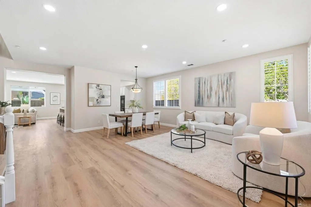 https://cdn.realtyfeed.com/cdn/127/306637789/cb92bd8cb26d6703fdcf11621896e412.webp