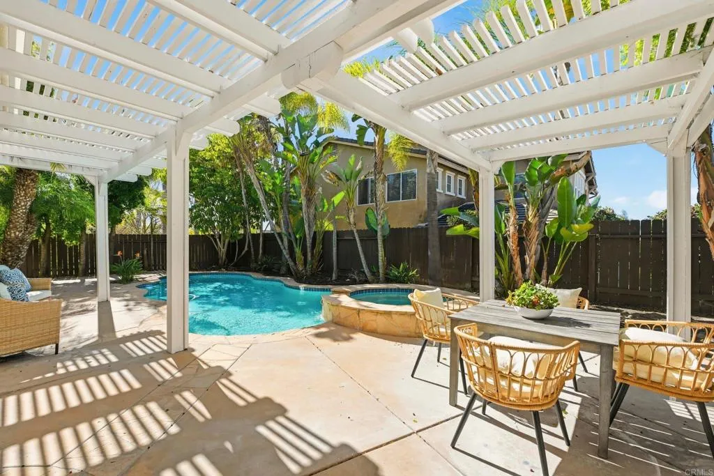 https://cdn.realtyfeed.com/cdn/127/306637789/f6d6e5489a8374c81bfa040d9109c11f.webp