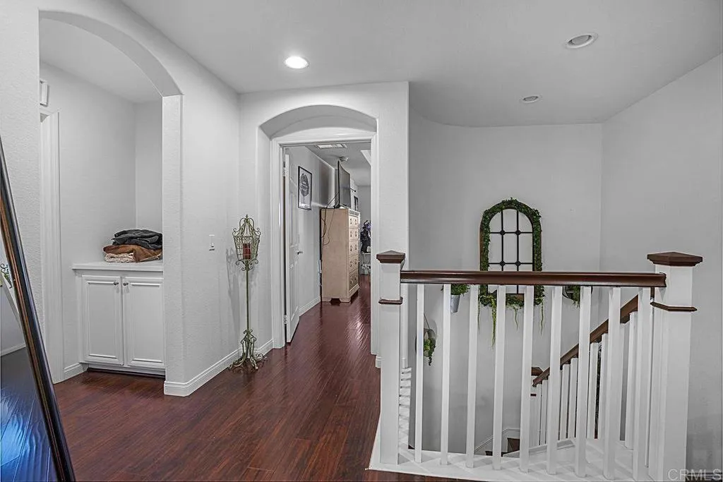 https://cdn.realtyfeed.com/cdn/127/306637896/317ce9ba30382d8d1364eb0224ff7533.webp