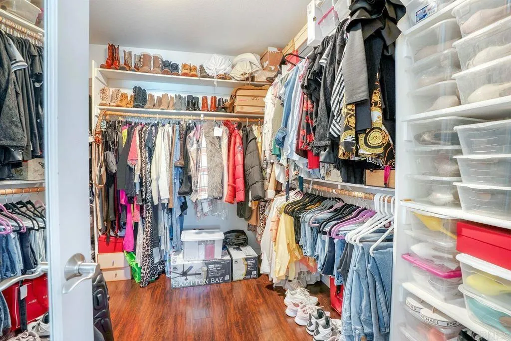 https://cdn.realtyfeed.com/cdn/127/306637896/6fbd1ee84ac2ca631d2002cabe5c0131.webp