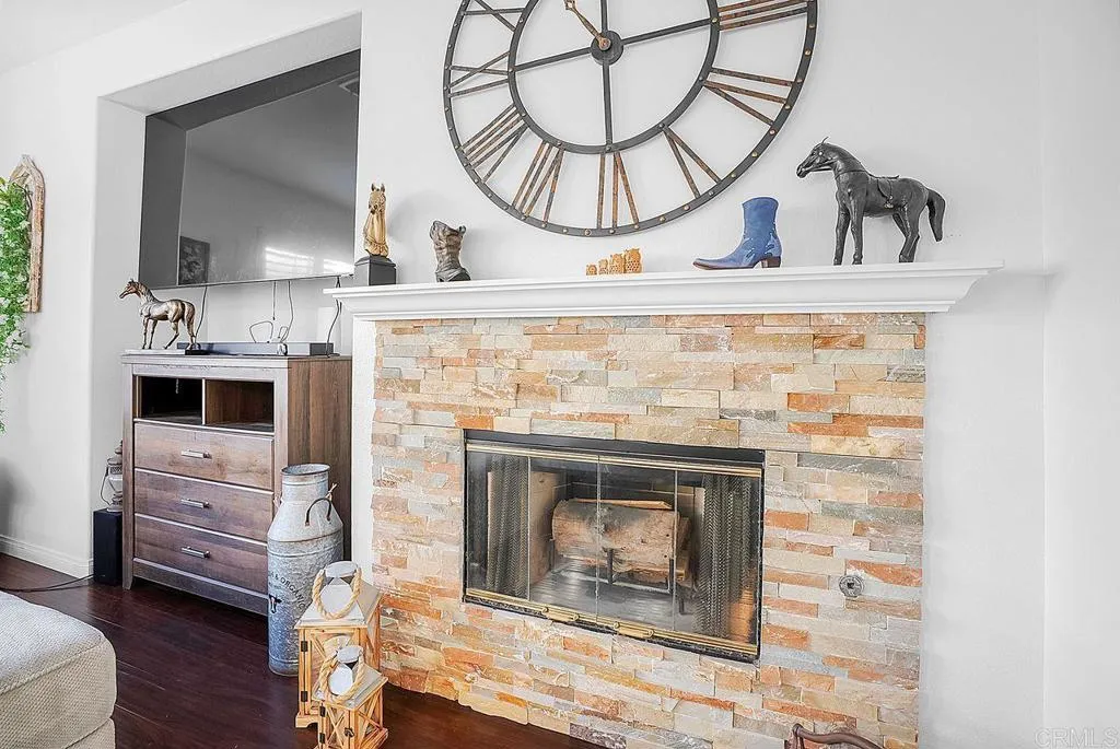 https://cdn.realtyfeed.com/cdn/127/306637896/93f64a3285b8697c9b670b61409c6b3a.webp