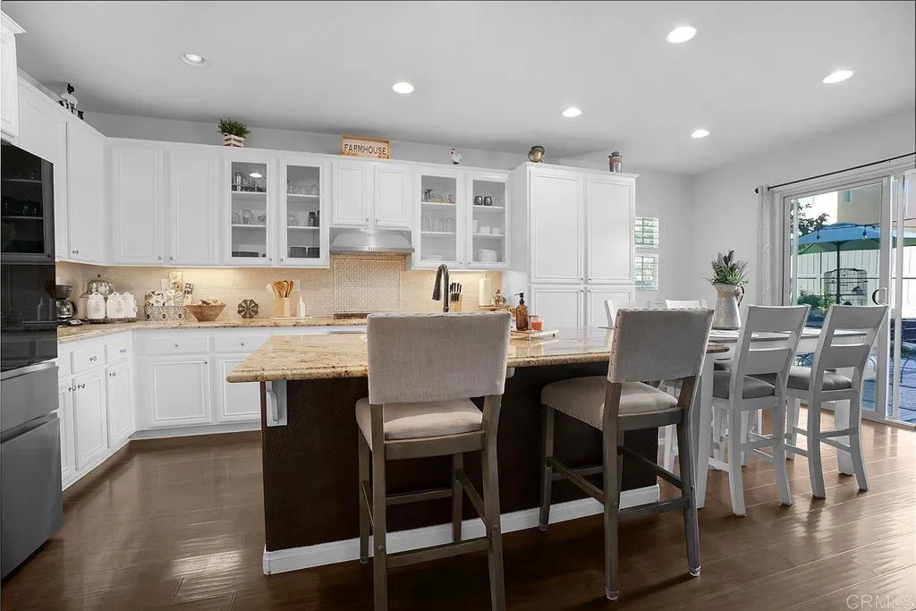 https://cdn.realtyfeed.com/cdn/127/306637896/e14faedf720f37ff899ebede2827e466.webp