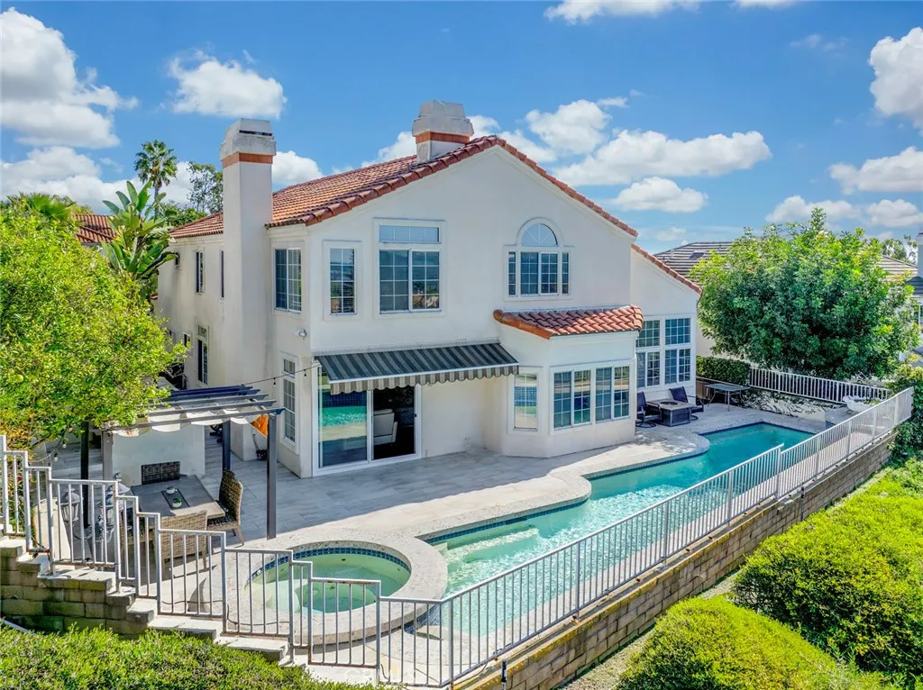 26701 Laurel Crest, Laguna Hills, CA 92653