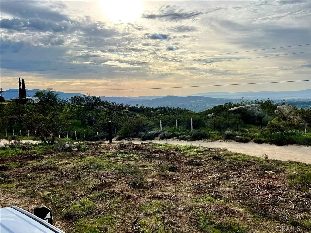 1 Overton, Hemet, CA 92544