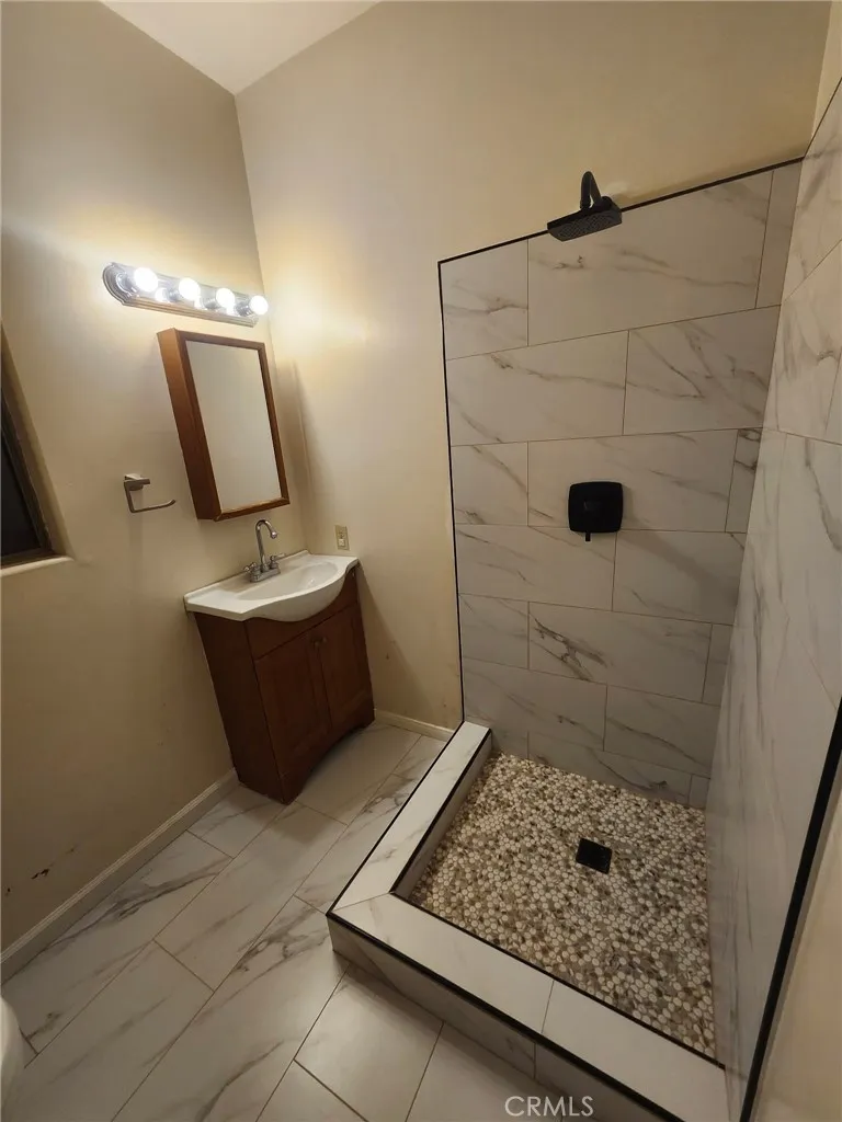 38870 Newberry, Cherry Valley, CA 92223 - Photo 3 of 5, Cherry Valley, CA