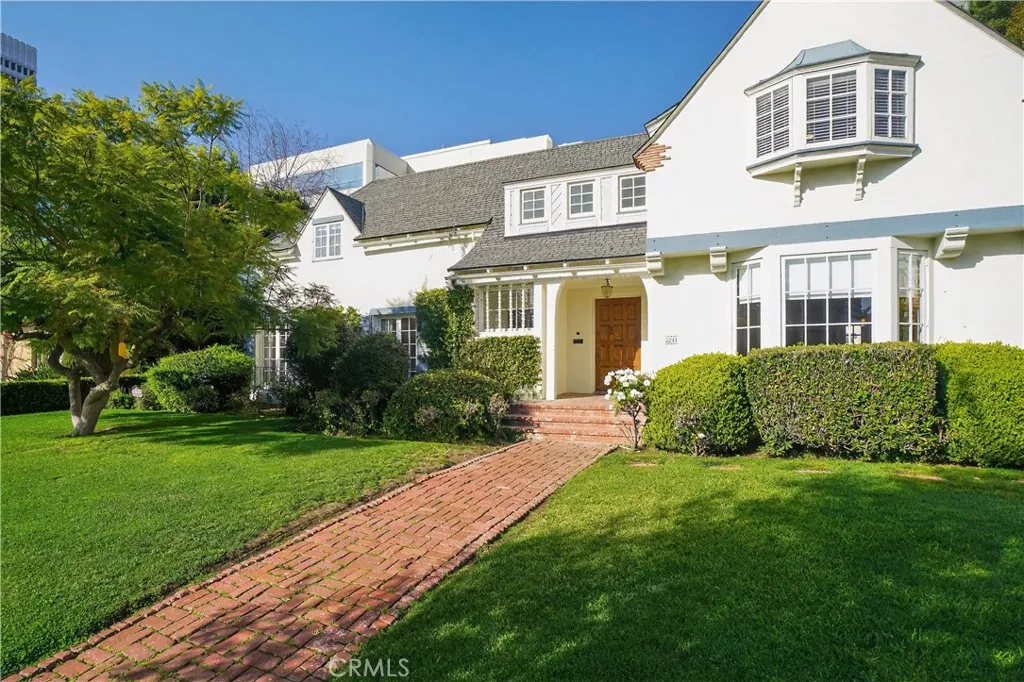 Los Angeles, CA 90048