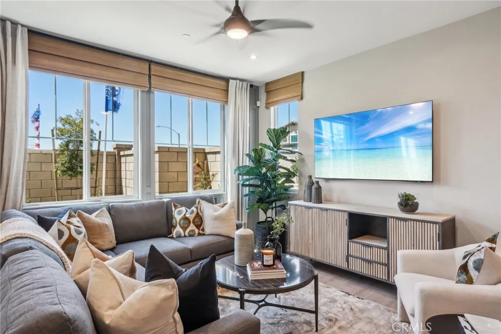 6341 Sierra Vista Lane, Fontana, CA, 92336