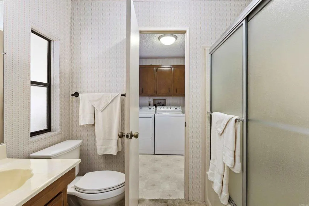 https://cdn.realtyfeed.com/cdn/127/306637994/57a018a6669ca0c274bd53bf2961c793.webp