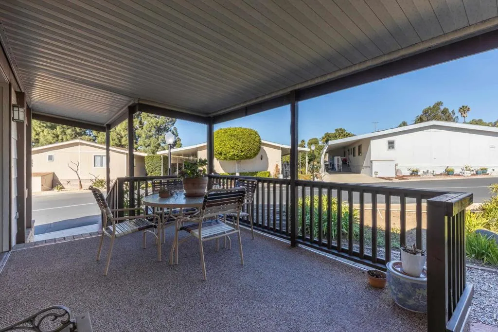 https://cdn.realtyfeed.com/cdn/127/306637994/b4f81de05fb4bcf86633cc5d02279957.webp