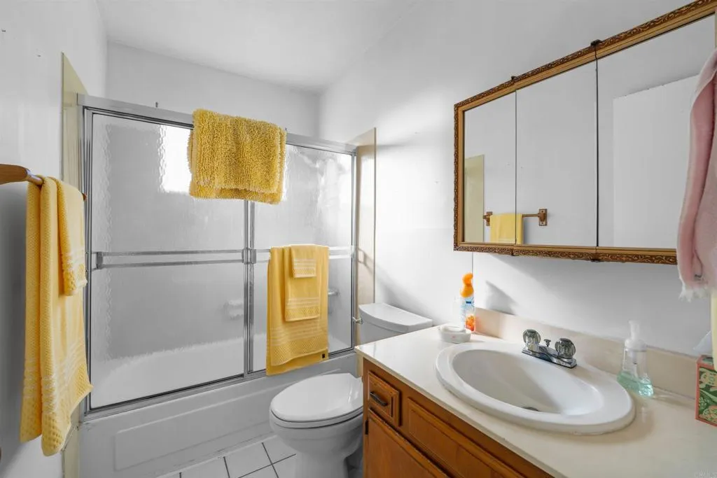 https://cdn.realtyfeed.com/cdn/127/306638071/c0773a2a08814bfeb19243252f568393.webp