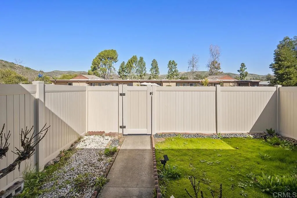 https://cdn.realtyfeed.com/cdn/127/306638076/8296089f4bdd32252193252c6669d122.webp