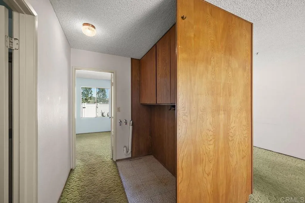 https://cdn.realtyfeed.com/cdn/127/306638076/836b96624b2240a4641f53d5739c4230.webp