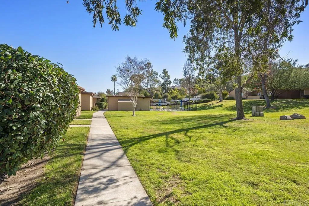https://cdn.realtyfeed.com/cdn/127/306638076/994b4a4c5e36909f36203d6d0762f6b0.webp