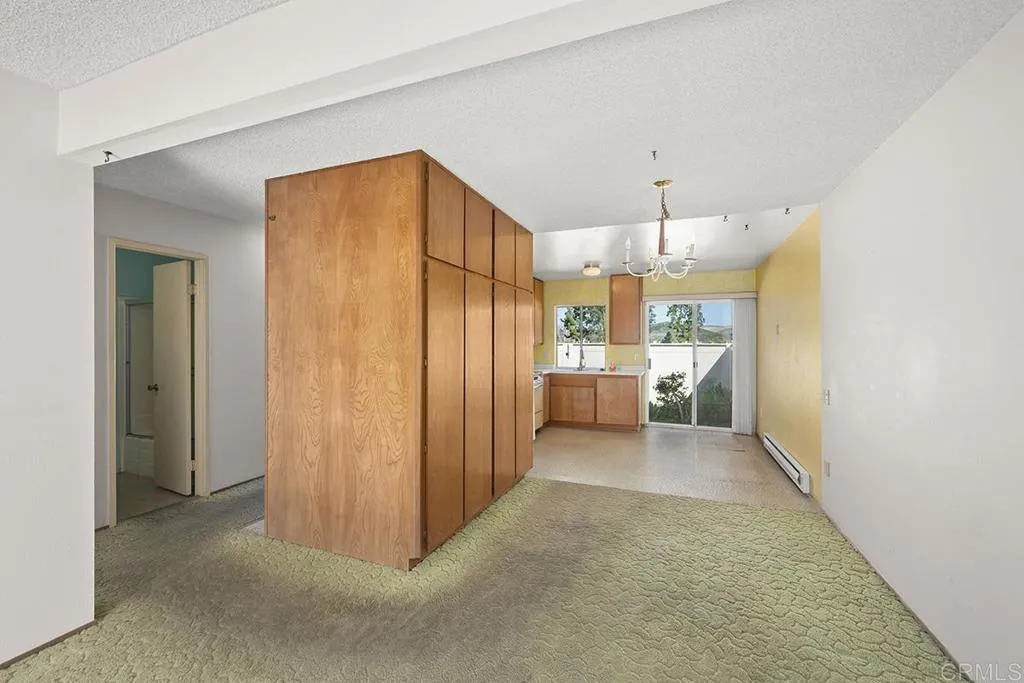 https://cdn.realtyfeed.com/cdn/127/306638076/adf981daa505ce4864890f9cd41b2504.webp