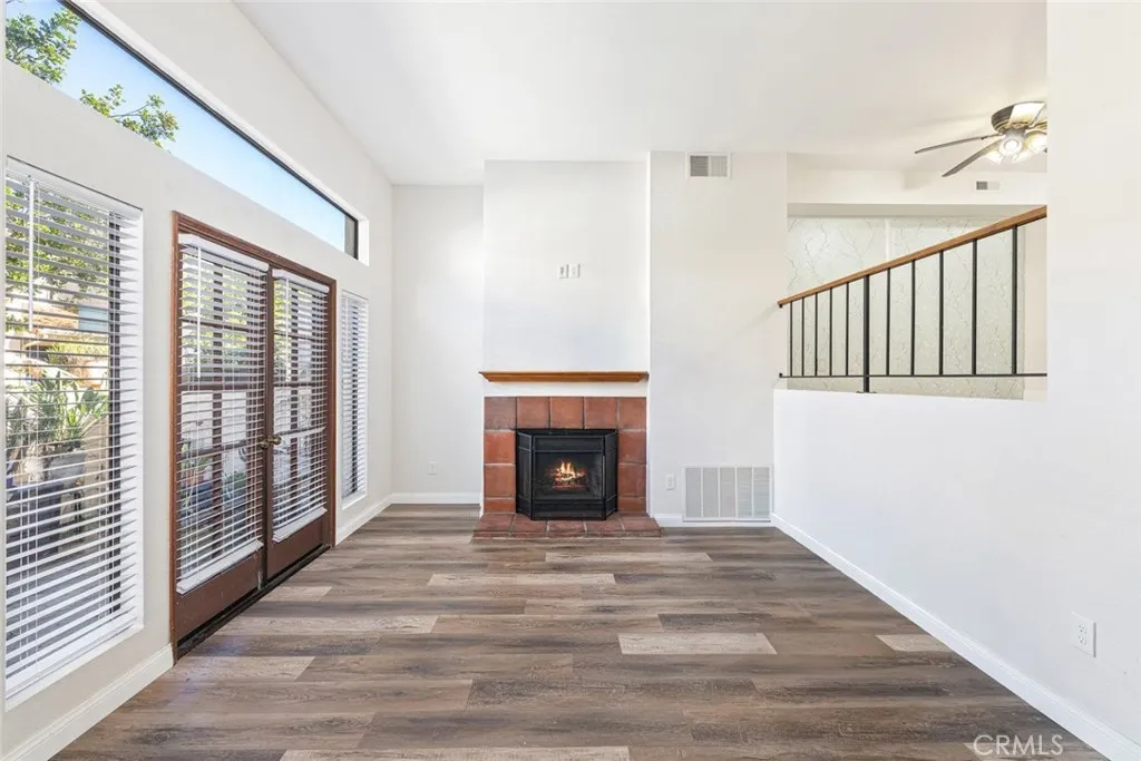 https://cdn.realtyfeed.com/cdn/127/306638099/88b866586c3b0e3eb8c1de22109063ee.webp