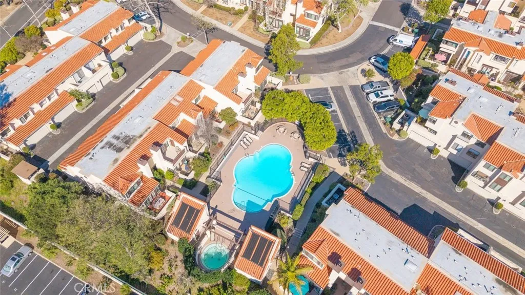 https://cdn.realtyfeed.com/cdn/127/306638099/ae0b3b353eeda94dc84363c3c1d5669f.webp