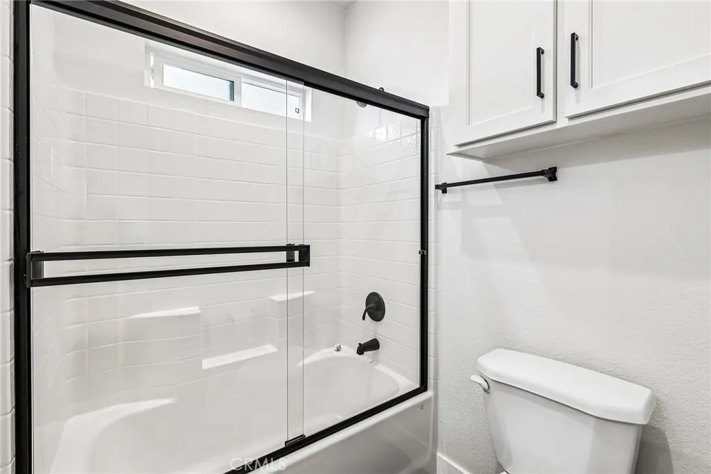 https://cdn.realtyfeed.com/cdn/127/306638122/694279da71ff3e61c4fe419d35ca0ad5.webp
