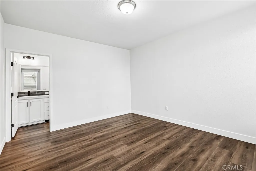 https://cdn.realtyfeed.com/cdn/127/306638122/74a3d5af775a68199eb3b3ffb3c75c20.webp