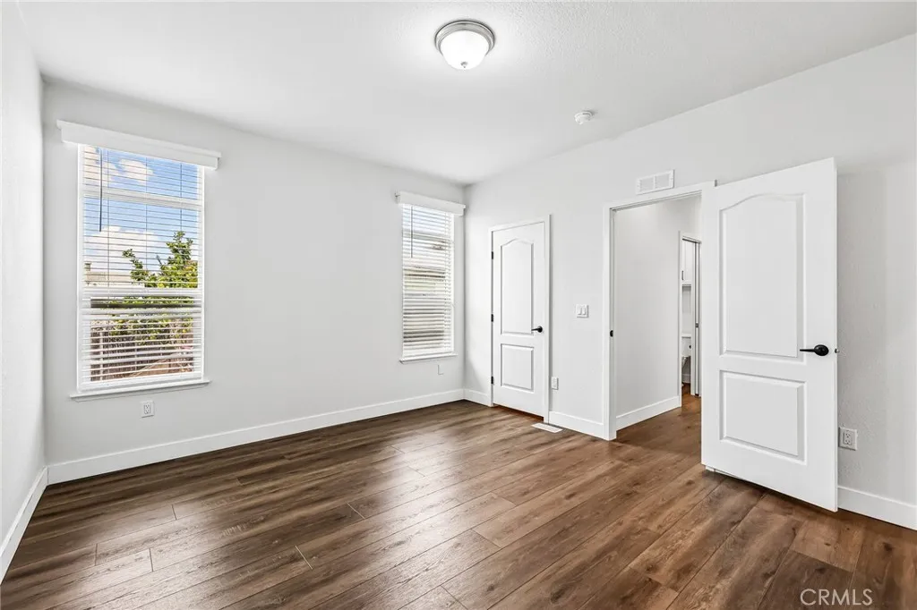 https://cdn.realtyfeed.com/cdn/127/306638122/dbc1665ff833d9f69d200880e61fd2aa.webp