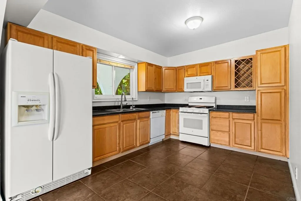 Photo #11: PTP2600977 Listing: Photo #11
