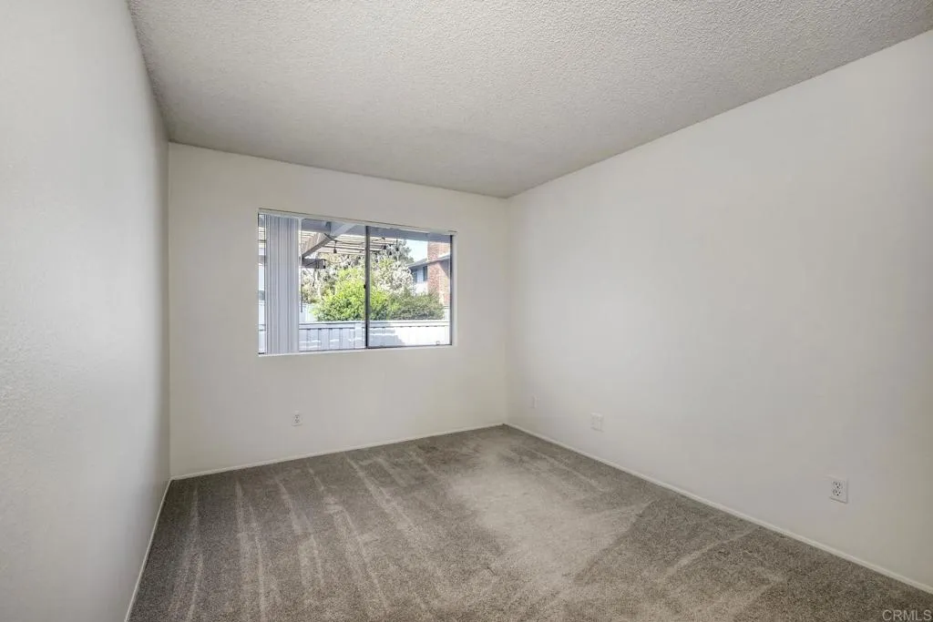 https://cdn.realtyfeed.com/cdn/127/306638181/fbc147e3640c1a111092d34ae1570ec9.webp