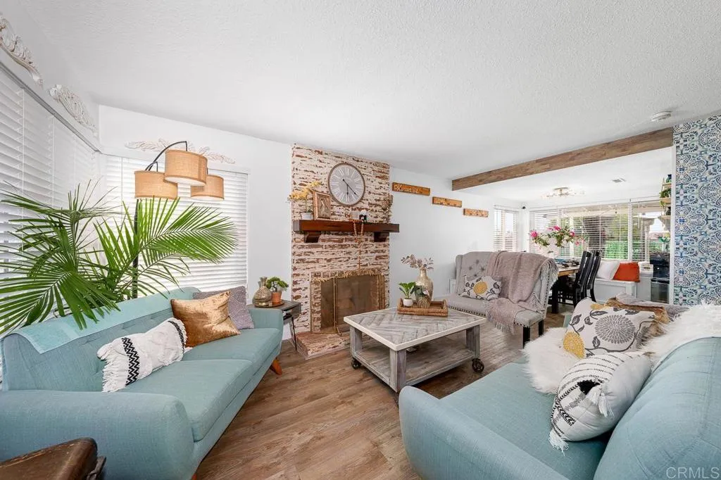 https://cdn.realtyfeed.com/cdn/127/306638284/4ae21e67a9024c7e5c243ca3934bc619.webp
