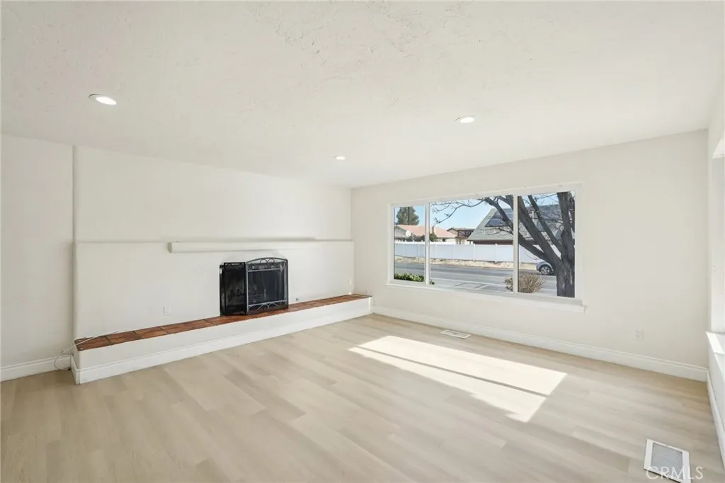 14000 Spring Valley Parkway, Victorville, CA 92395 - Photo 5 of 40, Victorville, CA