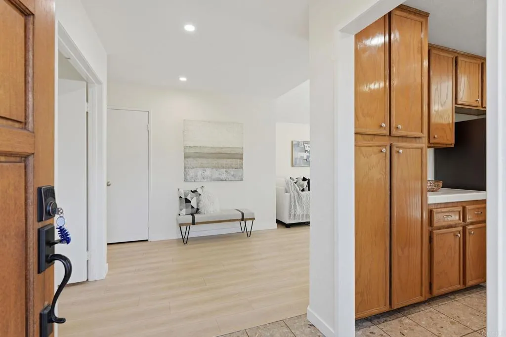 https://cdn.realtyfeed.com/cdn/127/306638291/595450ab9d65e060f3cd8838eb445462.webp
