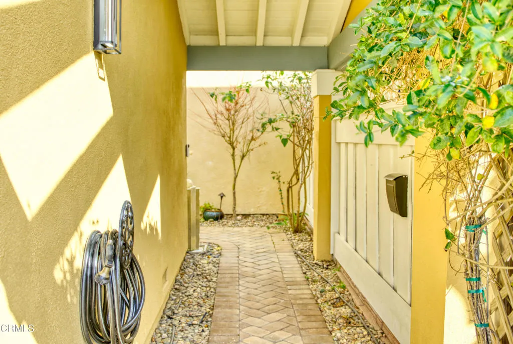 2010 Kingsbridge Way, Oxnard, CA, 93035
