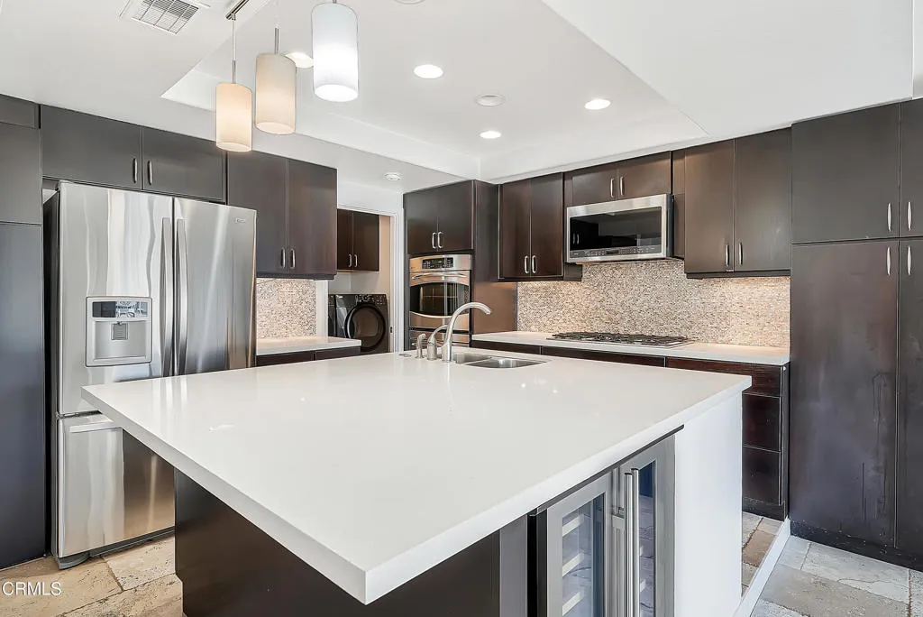 2010 Kingsbridge Way, Oxnard, CA, 93035