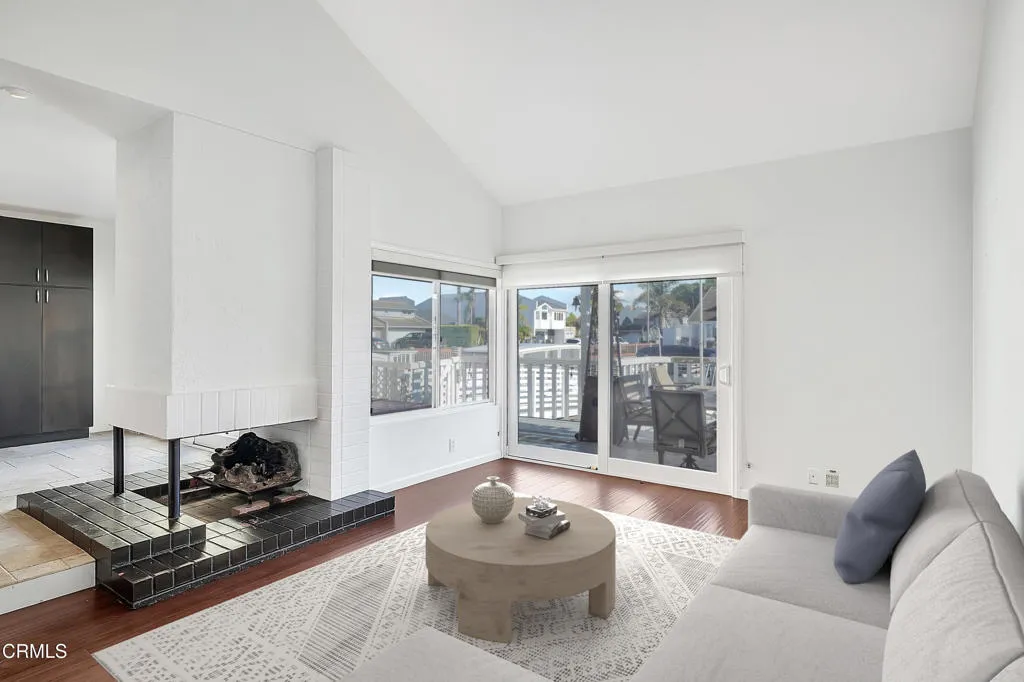 2010 Kingsbridge Way, Oxnard, CA, 93035