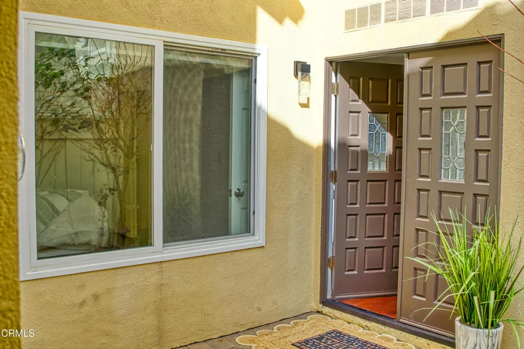 2010 Kingsbridge Way, Oxnard, CA, 93035