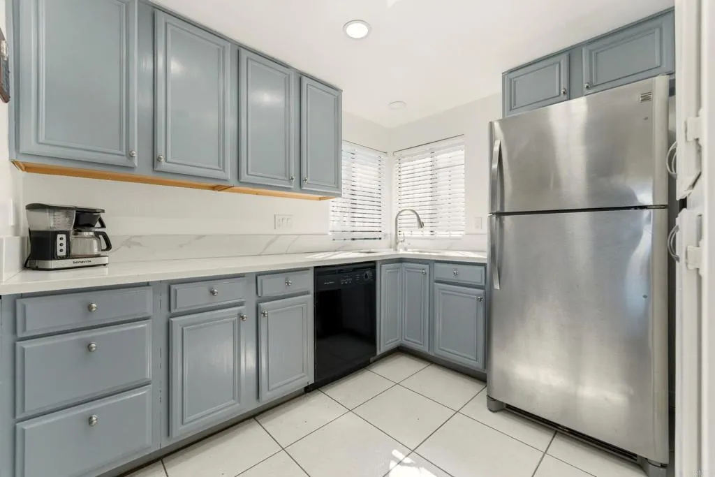 https://cdn.realtyfeed.com/cdn/127/306638319/17e4ae74a6f96dca18c306c7b1806788.webp