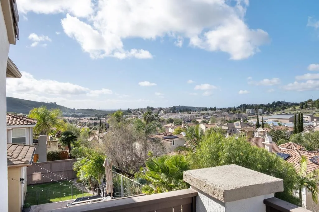 https://cdn.realtyfeed.com/cdn/127/306638333/43f4a8072773660988127b062f67b1f8.webp