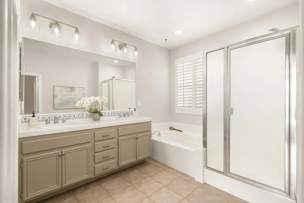 https://cdn.realtyfeed.com/cdn/127/306638333/48d496ac704abe282baebb14f0951cb8.webp
