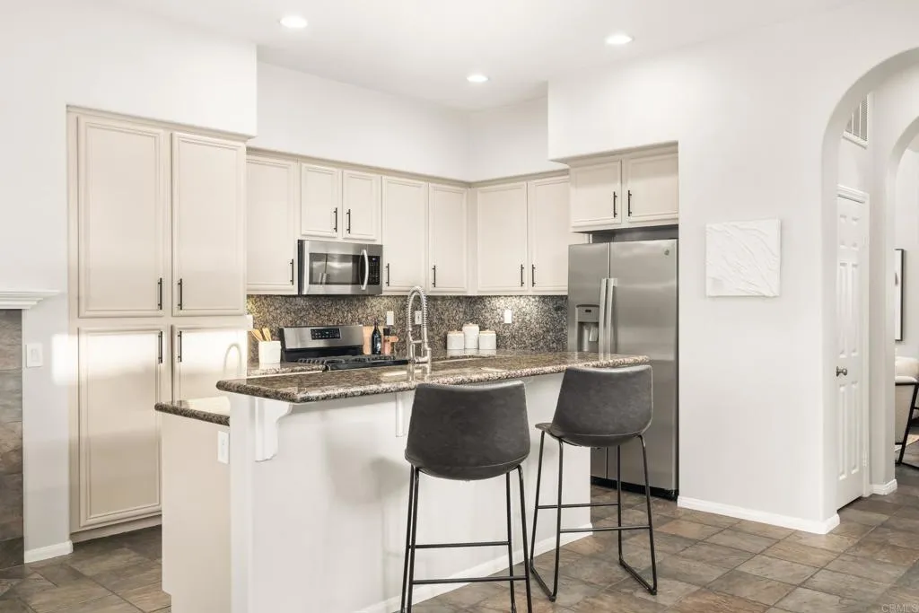 https://cdn.realtyfeed.com/cdn/127/306638333/52406a938224b78eca750f1b0a3cc067.webp