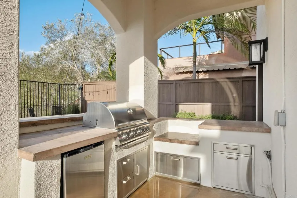 https://cdn.realtyfeed.com/cdn/127/306638333/8567a55b54e5b41f15968af3087188dd.webp