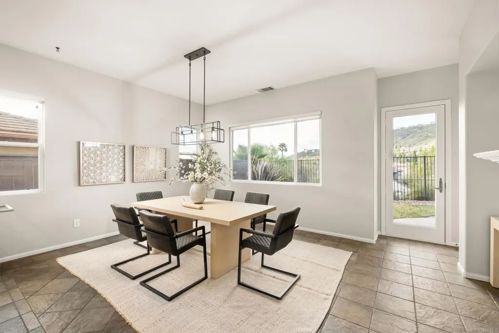 https://cdn.realtyfeed.com/cdn/127/306638333/f671bc26880e180919c5c1b21a500f3c.webp