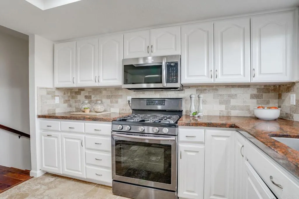 https://cdn.realtyfeed.com/cdn/127/306638347/676405e024ace03698b03c466377db4f.webp