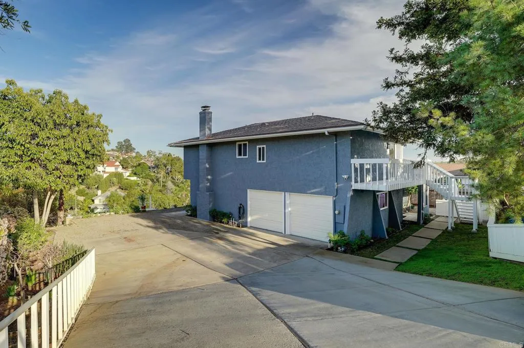 https://cdn.realtyfeed.com/cdn/127/306638347/ea0059b8ec1991a430007e41e662a882.webp