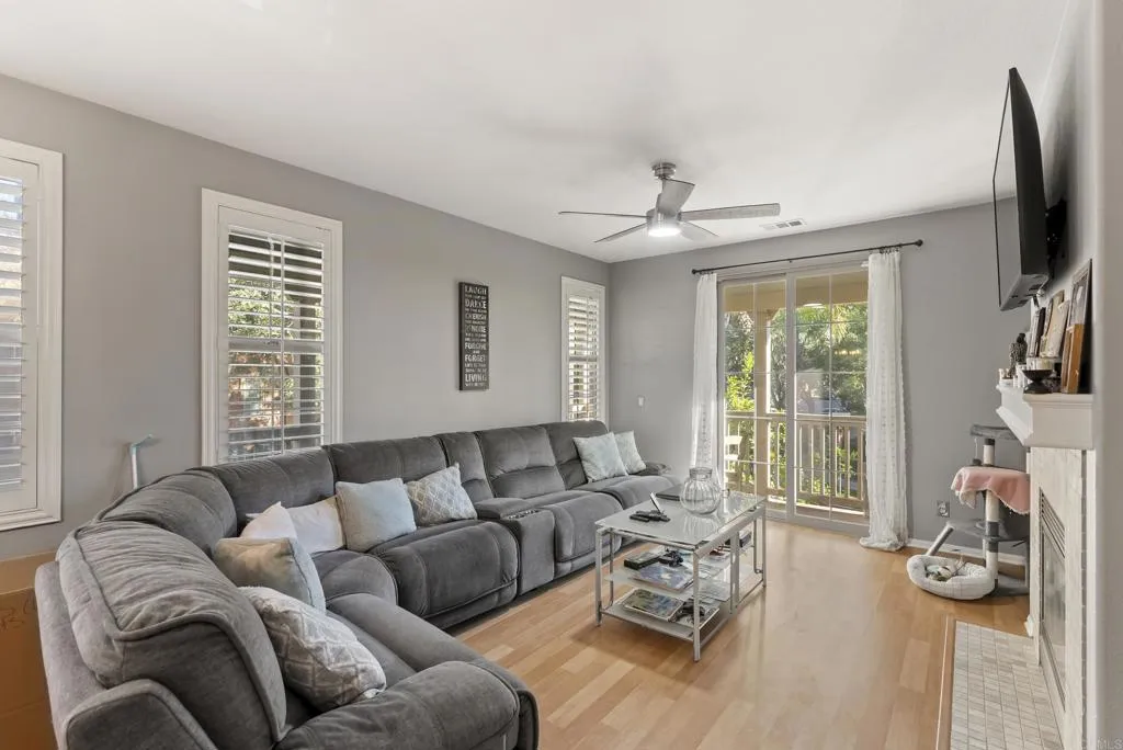 https://cdn.realtyfeed.com/cdn/127/306638387/298ef0ac1be493538fc60c17726f6ebe.webp