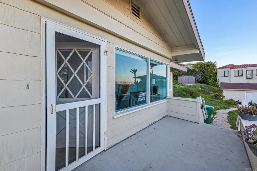 https://cdn.realtyfeed.com/cdn/127/306638390/09e7c2688035e0a8319f126519069eb9.webp