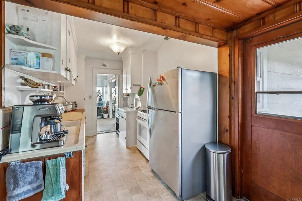https://cdn.realtyfeed.com/cdn/127/306638390/50f47c36c3c0172b65bc0019c28c6fb8.webp