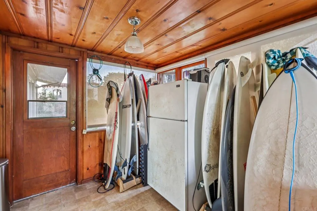 https://cdn.realtyfeed.com/cdn/127/306638390/913296d281833d081047cf1f23872d7c.webp